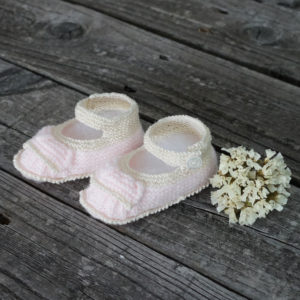 Hand knitted booties pink