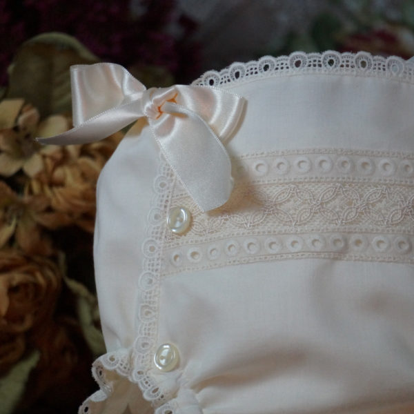 Batiste and embroidered cotton lace bloomers