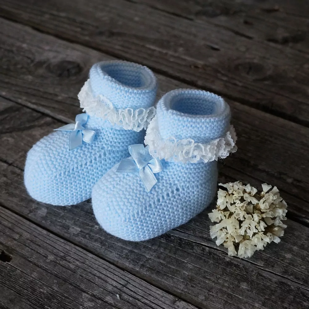 Patuco de punto celeste