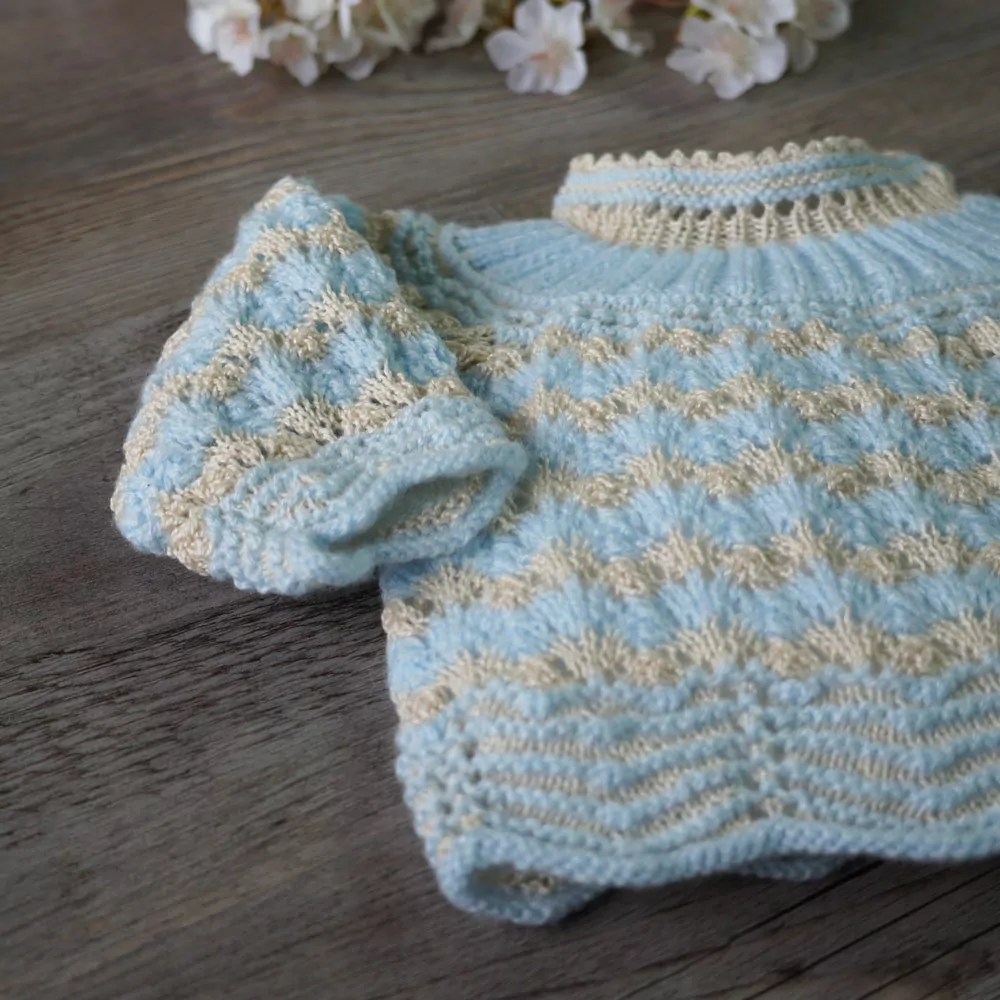 Conjunto chaqueta, gorro y patucos celeste y tostado - Imagen 2