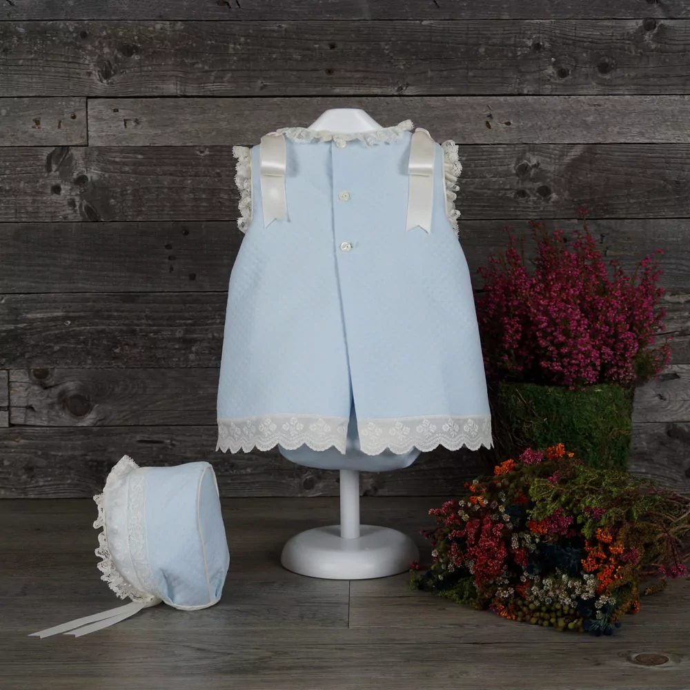 Jesusito con braguita y capota a juego