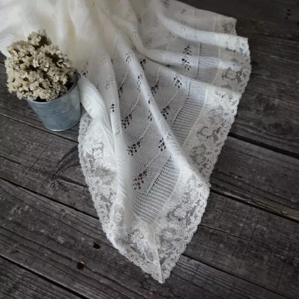 Fine knit shawl - Image 3