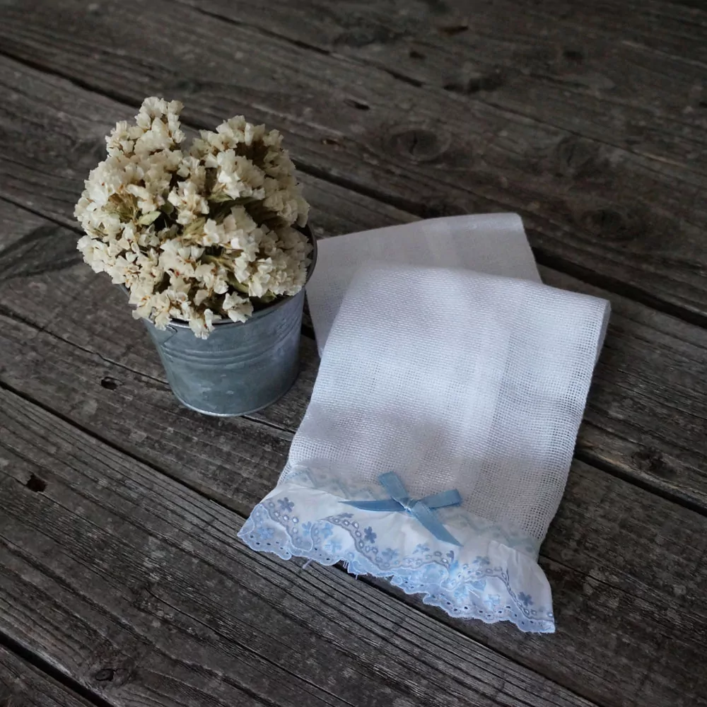 Babita blanco y celeste