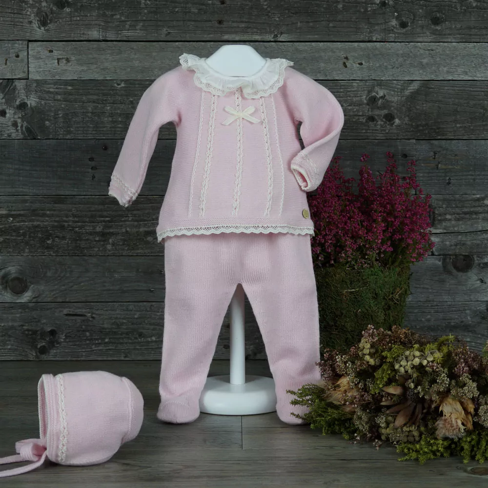 Newborn knit set