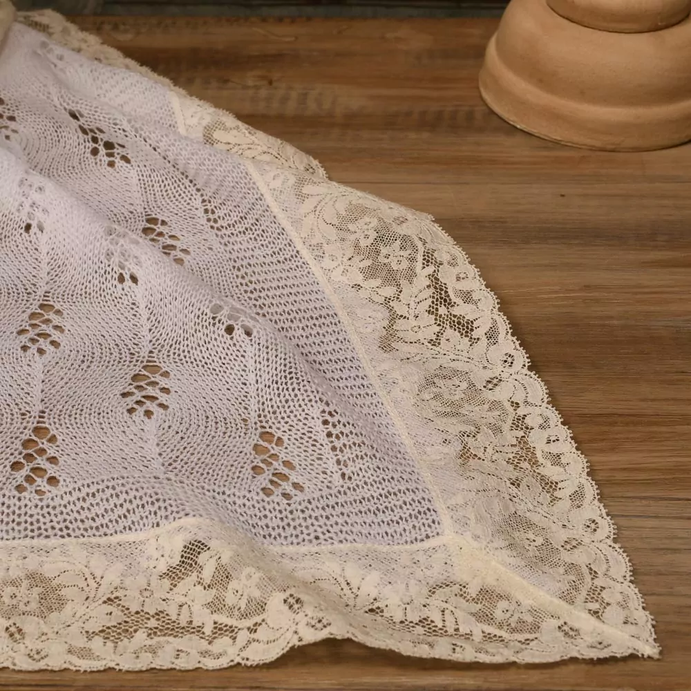 Fine knit shawl - Image 3