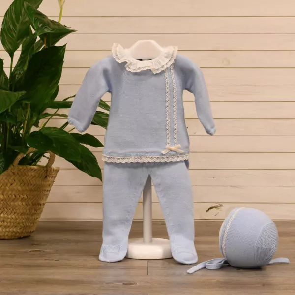 Traje de punto tres piezas celeste