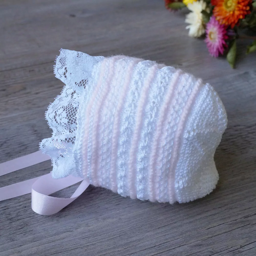 Conjunto chaqueta, gorro y patucos rosa y blanco - Imagen 2