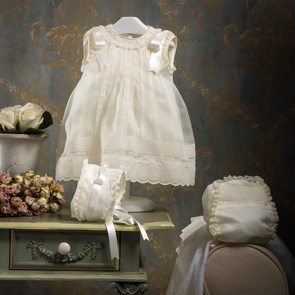 Jesusito con capota y cubre pañal