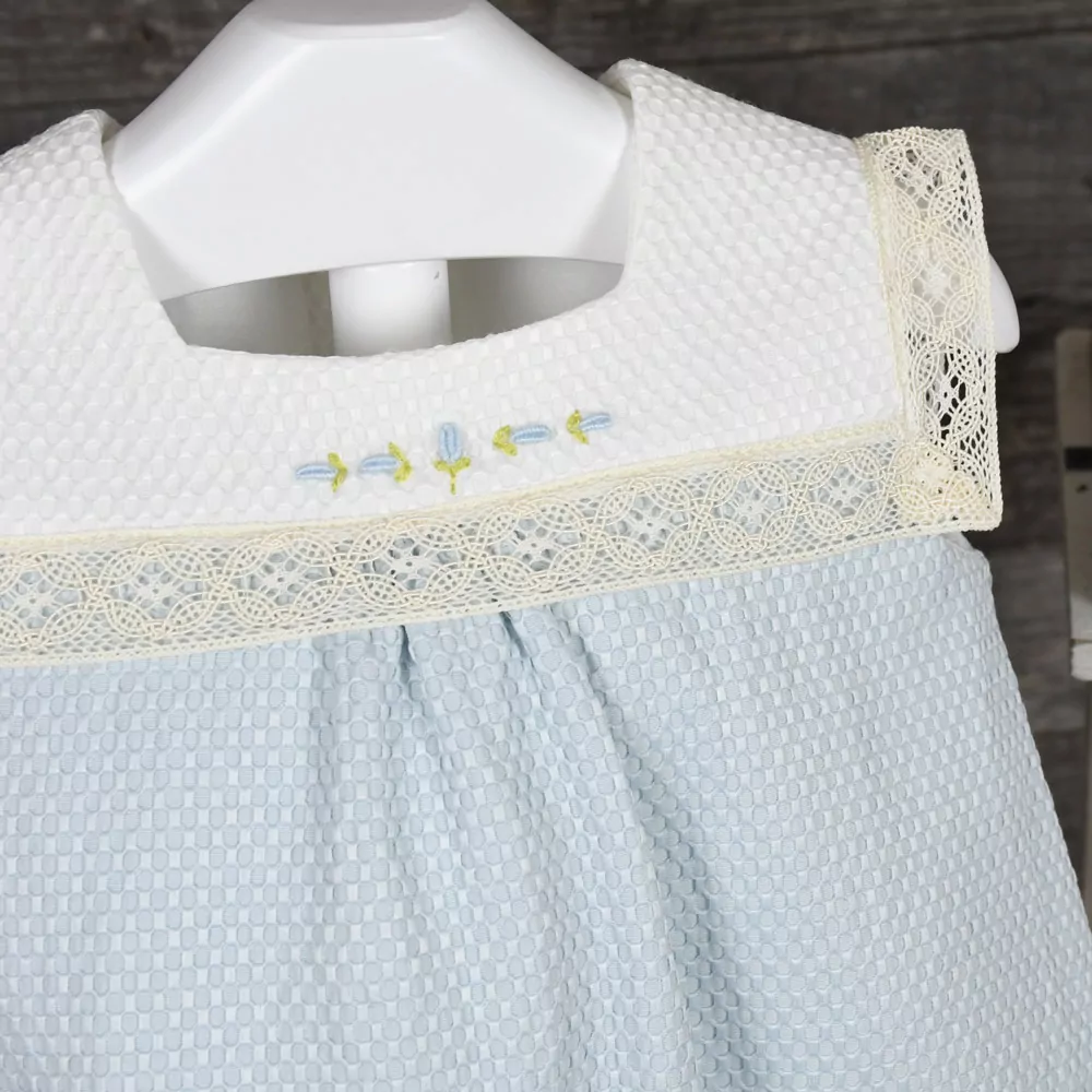 Pololo de algodón brocado con puntilla de guipur - Imagen 2