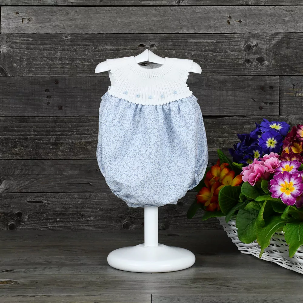 Ranita en flor liberty con el canesú en perlé