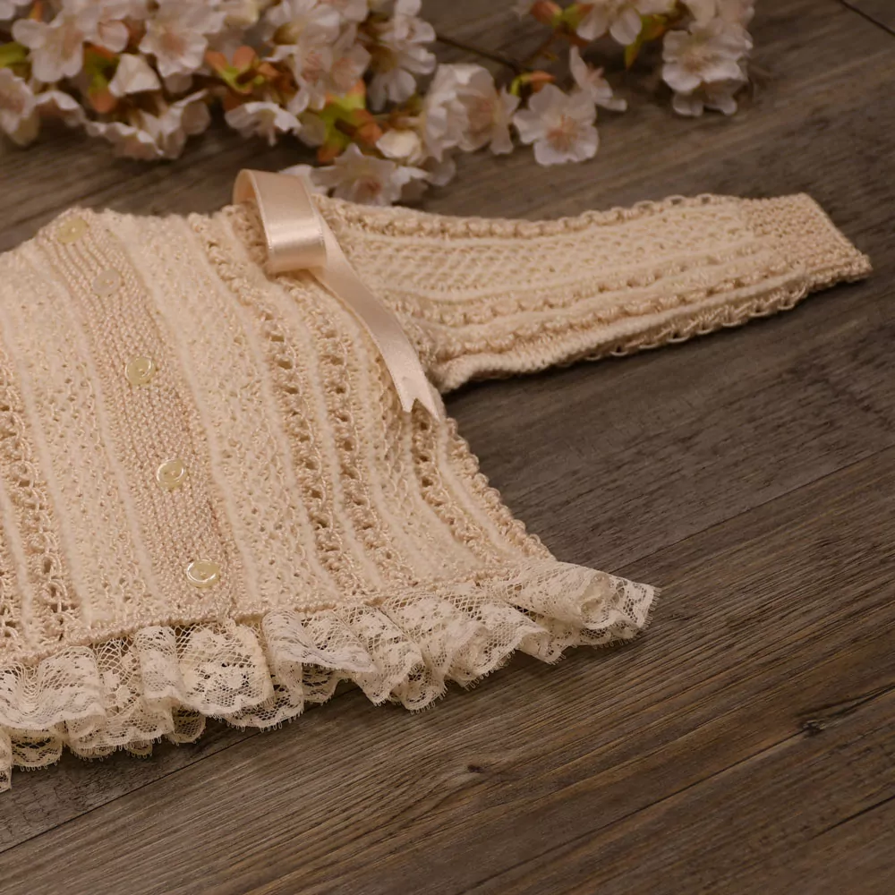 Conjunto chaqueta, gorro y patucos tostado - Imagen 2