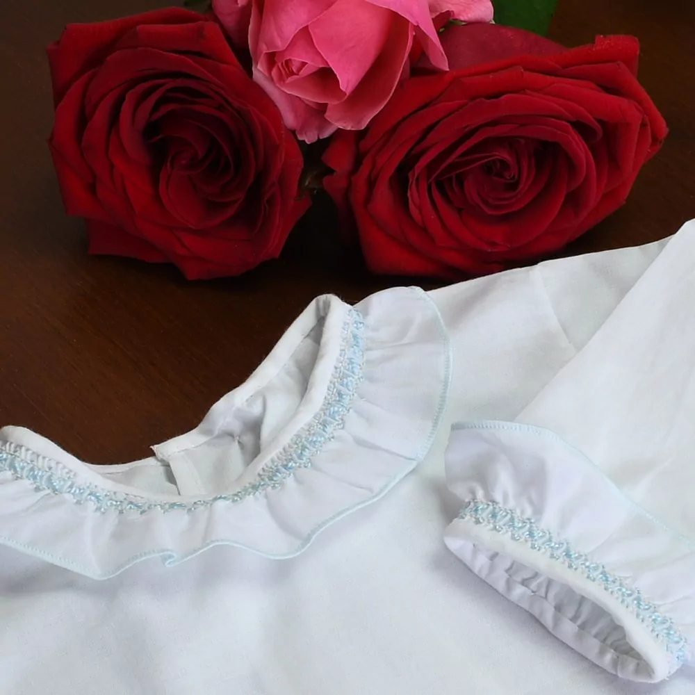 Camisa batista blanco y celeste - Imagen 2