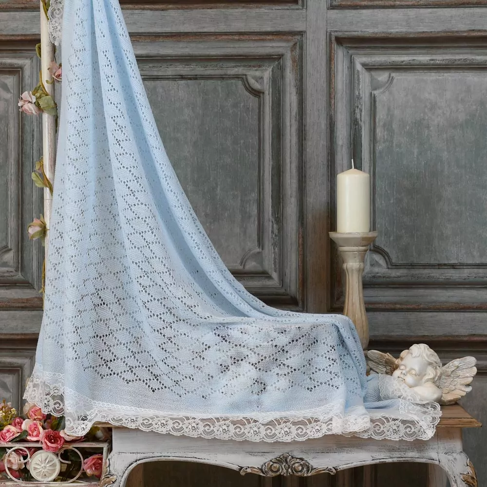 toquillas bebé azul con encaje