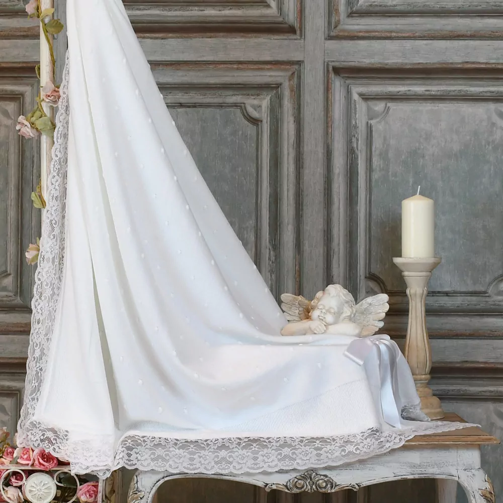 Manta para bebé encaje blanco