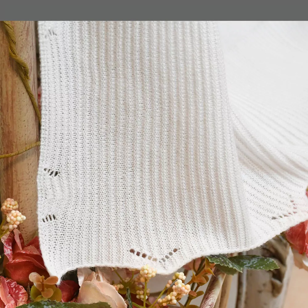 Manta o toquilla de punto en lana fina - Imagen 2