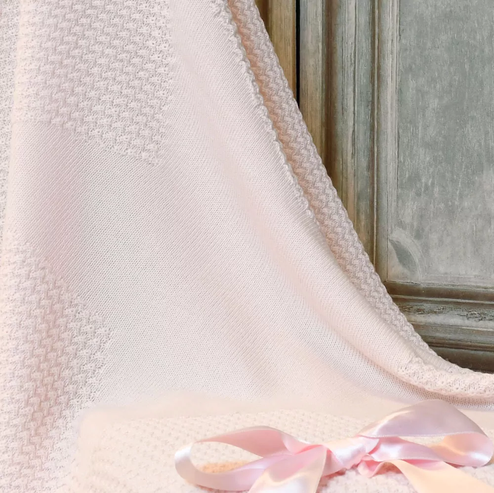 Baby blanket, in a pink cotton mix knit - Image 2