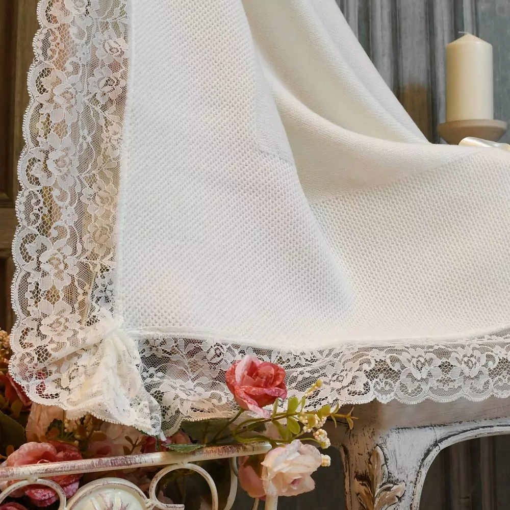 Manta bebé, toquilla chal de ceremonia en lana fina - Imagen 4